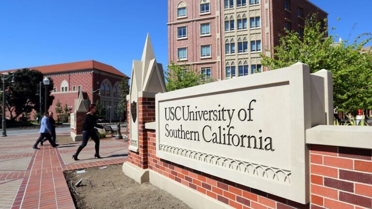 Trump Pide A Universidades Que Se Comprometan Con Su Agenda