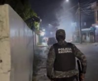 Policía desbarata teteo a bombazo limpio (video) – Remolacha