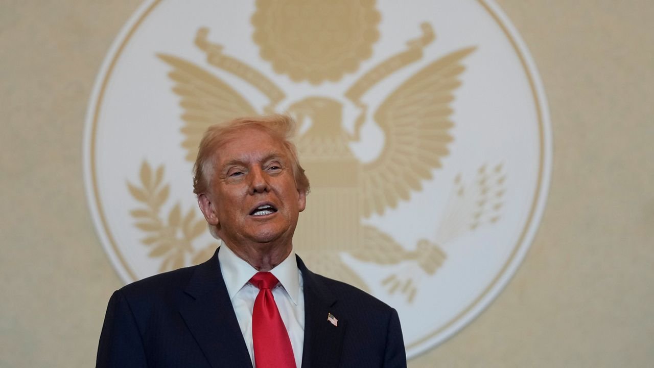 Defensa de Trump pide una corte de apelaciones anular condena