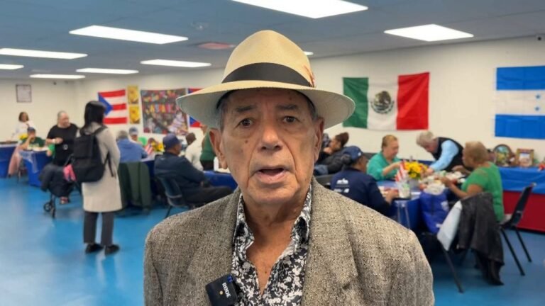 Preocupación entre adultos mayores por recortes Medicaid