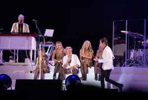 Así se vivió el concierto de Rod Stewart en República Dominicana – Remolacha