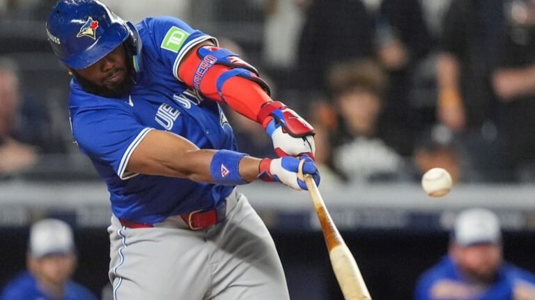 Los Blue Jays (Azulejos) vencen a los Yankees por 5-2