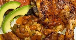 arroz-habichuelas-y-acrne.jpg