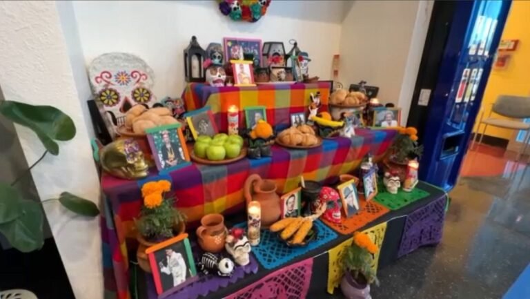 En California preparan la celebración del Día de Muertos
