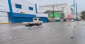 lluvia-lluvias-tormenta-calle-inundada-calles-inundadas-inundacion.jpg