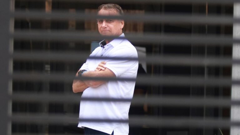 Bolsonaro pide arresto domiciliario por problemas de salud