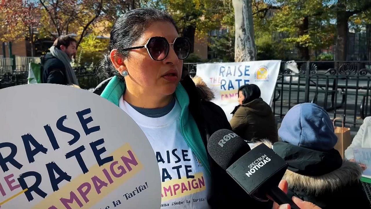 Niñeras en Brooklyn organizan campaña ‘Suban la tarifa’