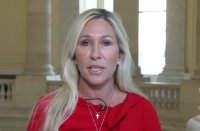 Congresista recibe amenazas tras enfrentarse a Trump