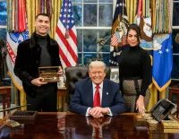 Cristiano Ronaldo recibe la llave dorada de Trump (imágenes) – Remolacha