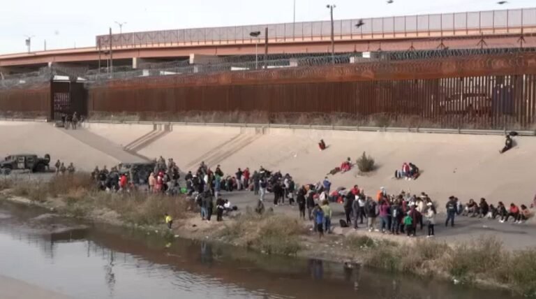 Podrían revisar las admisiones de refugiados en la era Biden