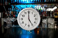 Dueños de centros nocturnos piden extender horario hasta las 5:00 AM – Remolacha