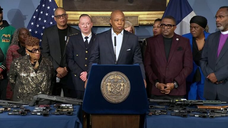 Eric Adams presume de su lucha contra el crimen