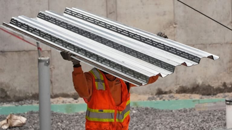 Pocos despidos… pero también pocas contrataciones