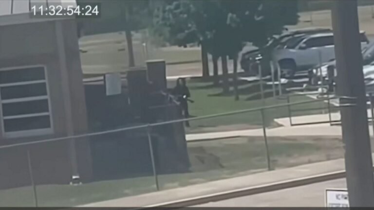 juez ordena jurado ignorar declaraciones exmaestra