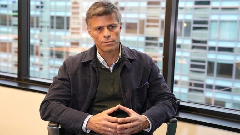 Leopoldo López espera que salida de Maduro