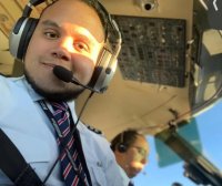 Piloto dominicano preso en Guinea suplica ayuda – Remolacha