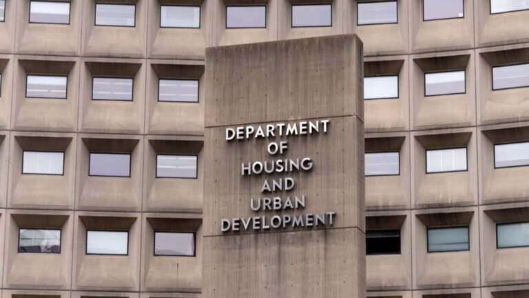 Proponen norma que obligaría a no ciudadanos