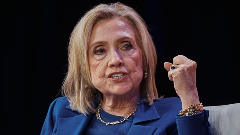 Clinton asegura no haber conocido a Epstein