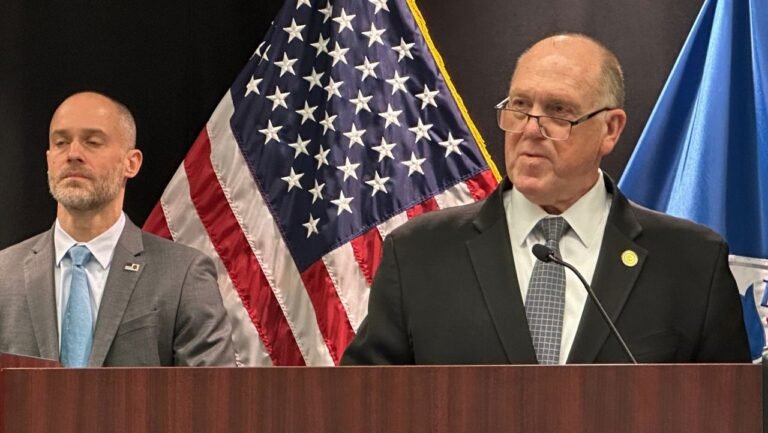 Gobierno Trump anuncia fin de redadas en Minnesota