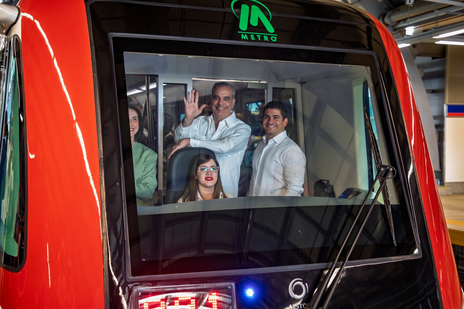 Presidente Abinader pone en marcha Línea 2C del Metro de Santo Domingo que beneficiará a más de un millón de habitantes de Los Alcarrizos y zonas aledañas en SDO