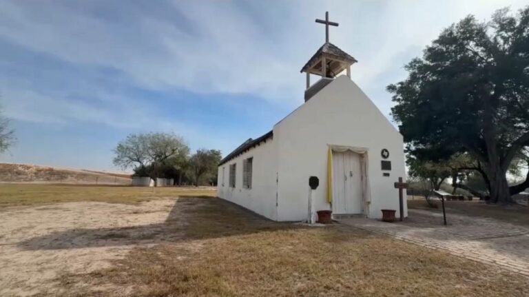 La querida e histórica capilla La Lomita en Mission, Texas