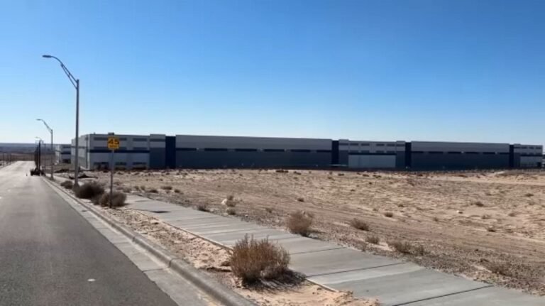 Controversia en El Paso por posibles centros de detención