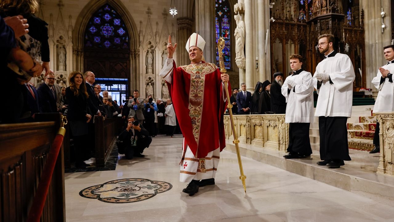 ‘Me parece excelente… saber que sabe nuestro idioma