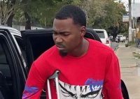 Se entrega “Sasa”, acusado de ordenar tiroteo en Monte Plata – Remolacha