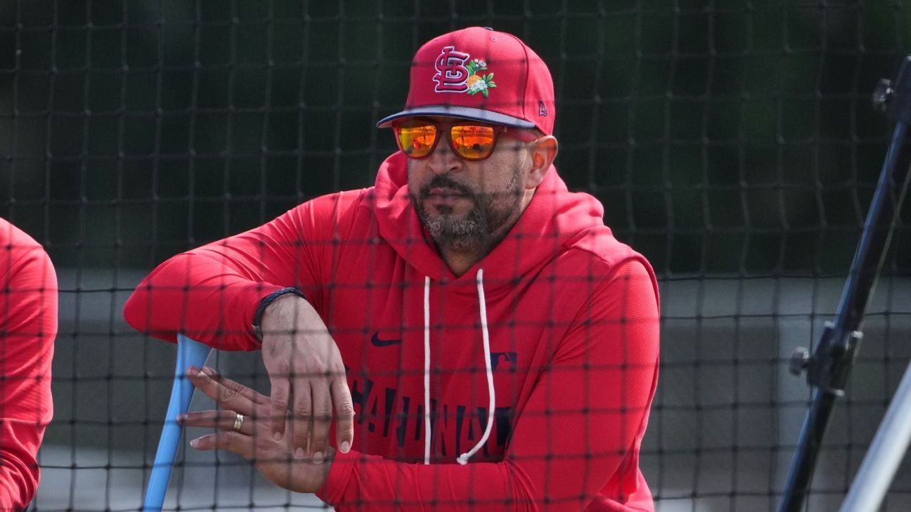 Cardenales firman a Oliver Marmol con extensión de contrato por dos años