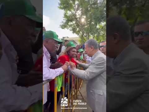 📽️|Llegada del presidente Leonel Fernández al Club deportivo y cultural de la Guayiga en el Distrit