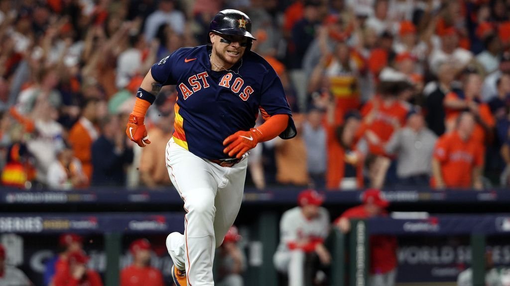 Astros firman al receptor Christian Vázquez con contrato de ligas menores