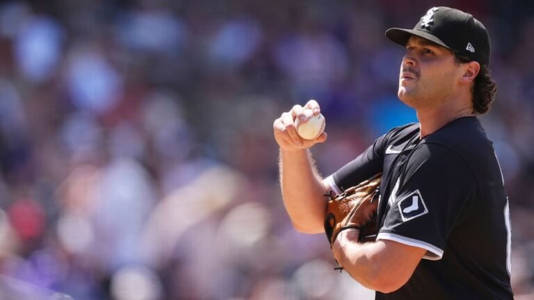 Mike Vasil de los White Sox se perderá la temporada después de una cirugía de codo