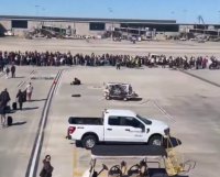 Evacúan el aeropuerto de Kansas City por amenaza de bomba – Remolacha