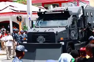 Presentan por primera vez el vehículo antiterrorismo Furia VBD-3 – Remolacha