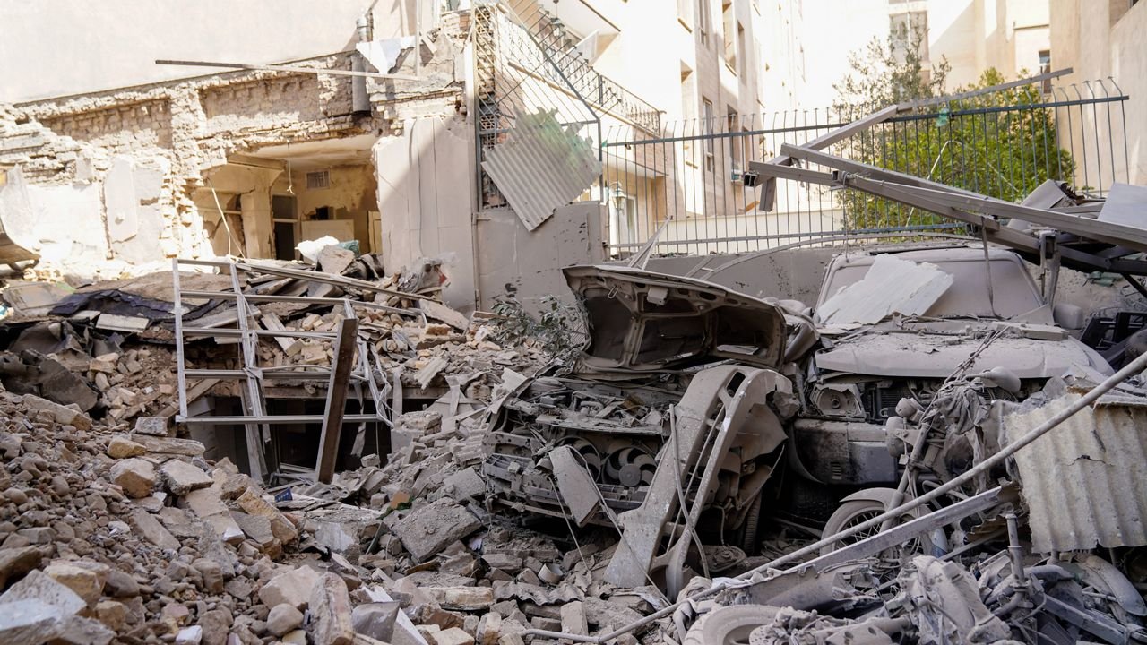 Autoridades israelíes afirman que el líder supremo de Irán