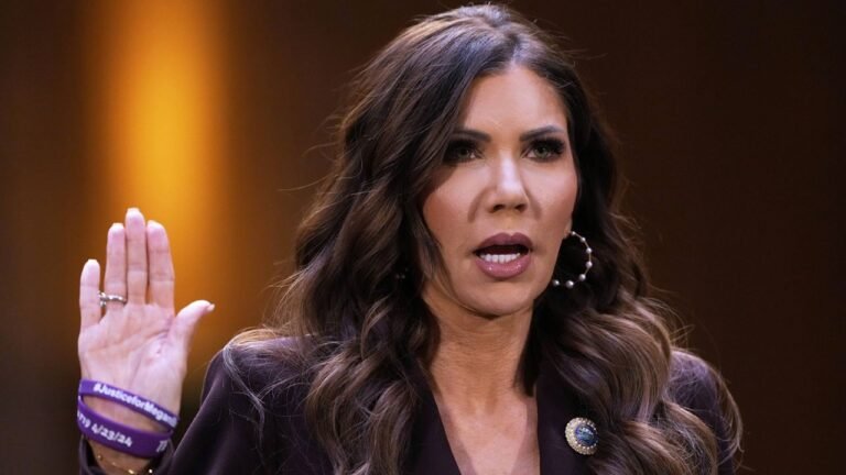 Noem testifica por primera vez desde muertes en Minneapolis