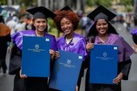 Mujeres lideran matrícula y egresos en la educación superior en el país – Remolacha