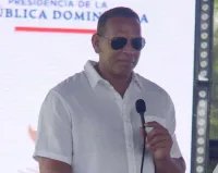 Alex Rodríguez entre inversionistas de aeropuerto en Cabrera – Remolacha