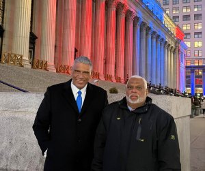 Así se iluminaron varios puntos icónicos de Nueva York con la bandera dominicana – Remolacha