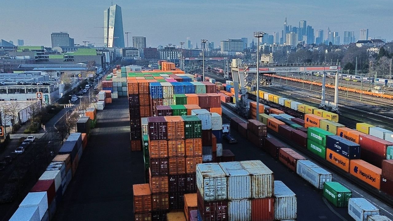 Cuatro estados lideran la demanda contra aranceles de Trump