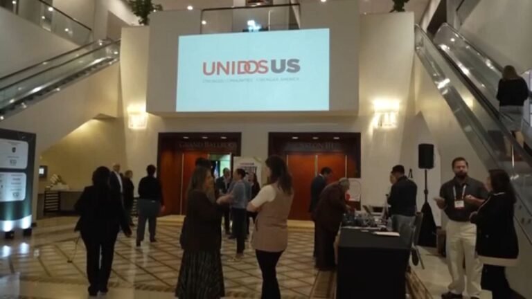 Lanzan agenda que busca ampliar oportunidades para hispanos